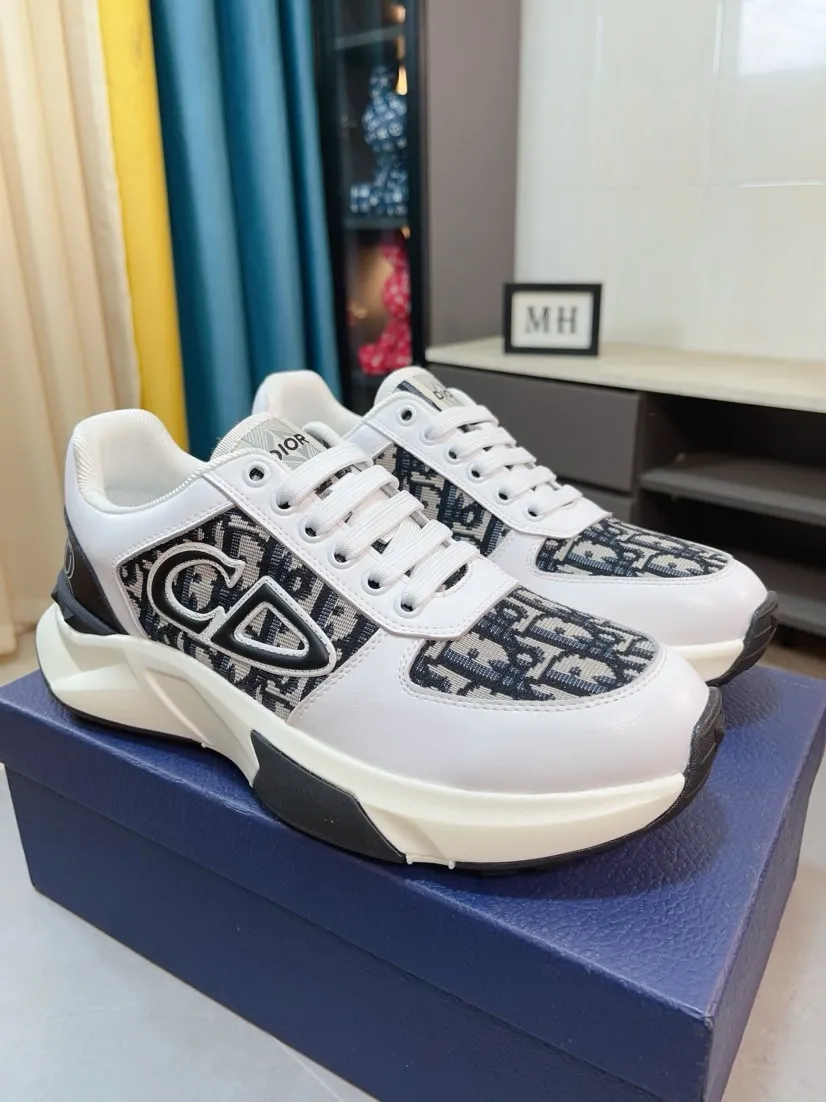 Men's men's shoes 💰438🌹🌹【Dior】Best-selling official website world premiere🔝High-end men's shoes brand official website latest series: The upper is made of imported cowhide with specially designed fabrics➕Mesh breathable lining. Make walking more convenient and comfortable! Compared with the official quality, Midea’s 1:1 replica. Create a fashionable personality to set off your uniqueness! A must-have for trendy men! Classic style. Men's sizes: 38-44.